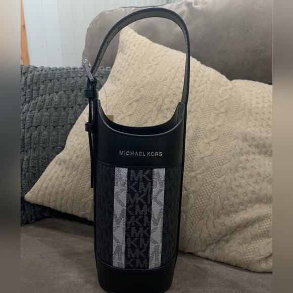 MICHAEL KORS SIGNATURE WINE BOTTLE HOLDER IN BLACK - Picture 3 of 4